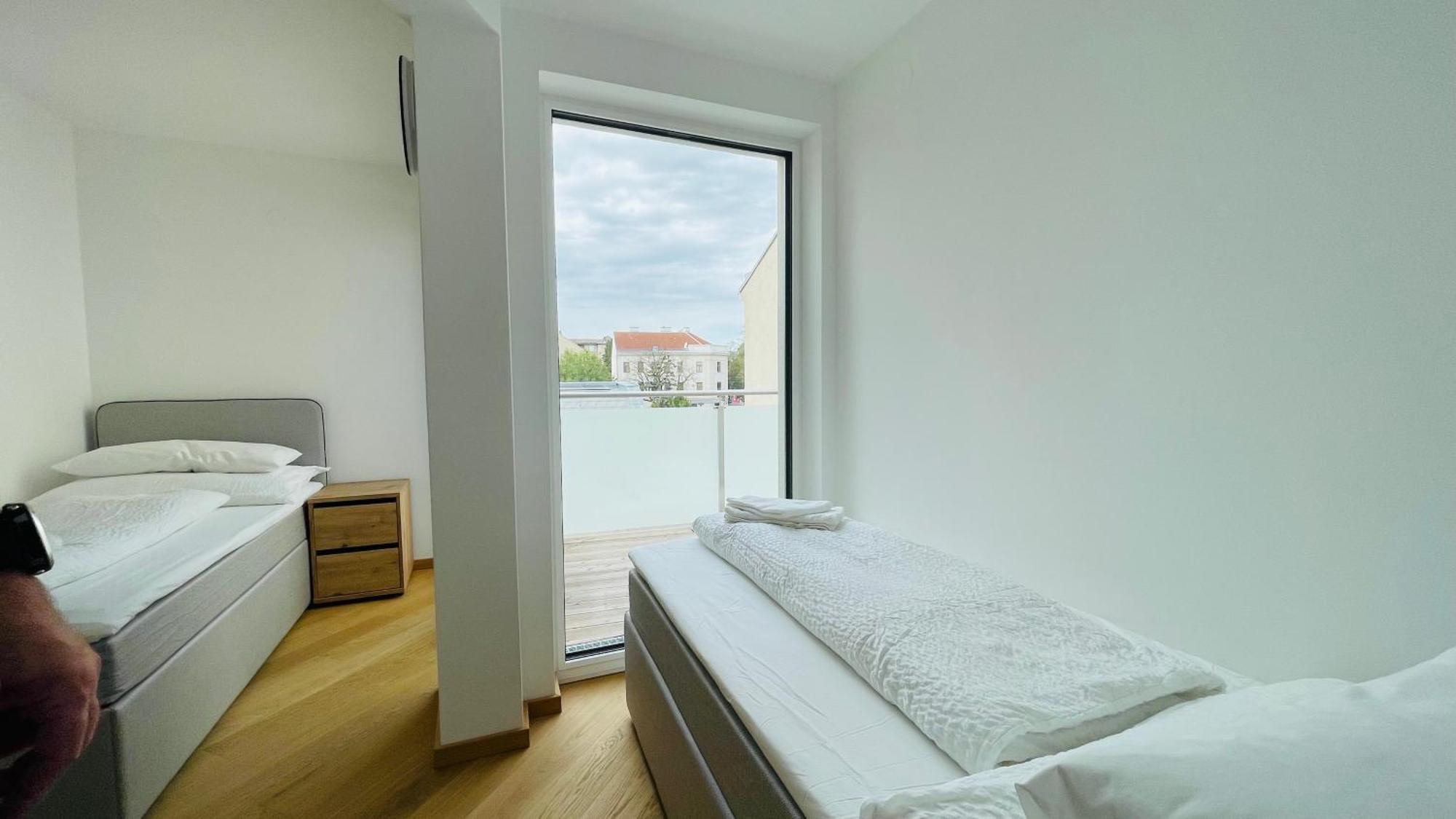 Apartment Spacious Penthouse - 4 For Up To 10 Guests - Contactless Check-in Wien